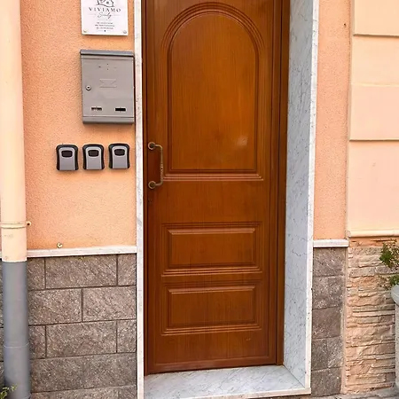 Viviamo Sicily Campofelice Di Roccella